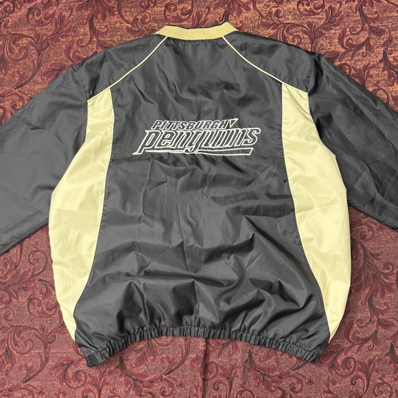Y2K G3 Pittsburg Penguins NHL Pullover - Picture 3 of 5